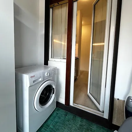 Host Flora Apartman *