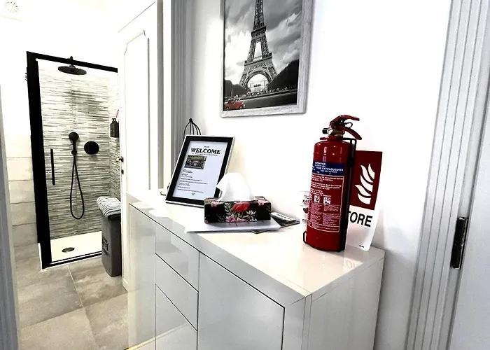 Host Flora Daire Sanremo